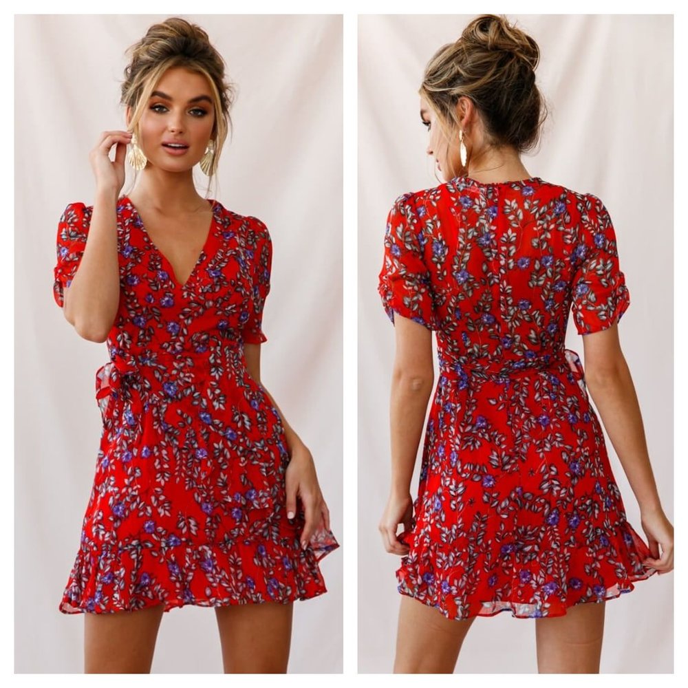 Selfie Leslie Red Floral Mini Dress
